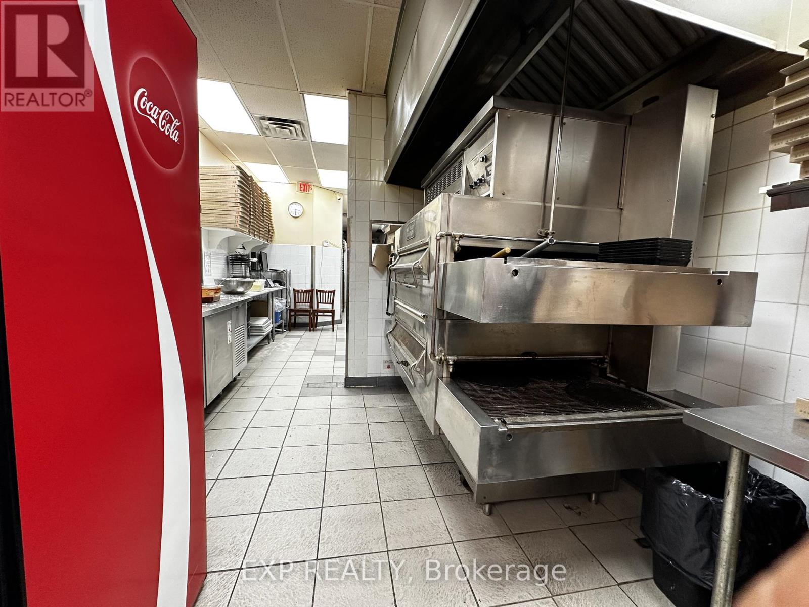 17 - 1125 Bloor Street, Mississauga, Ontario  L4Y 2N6 - Photo 8 - W12474492