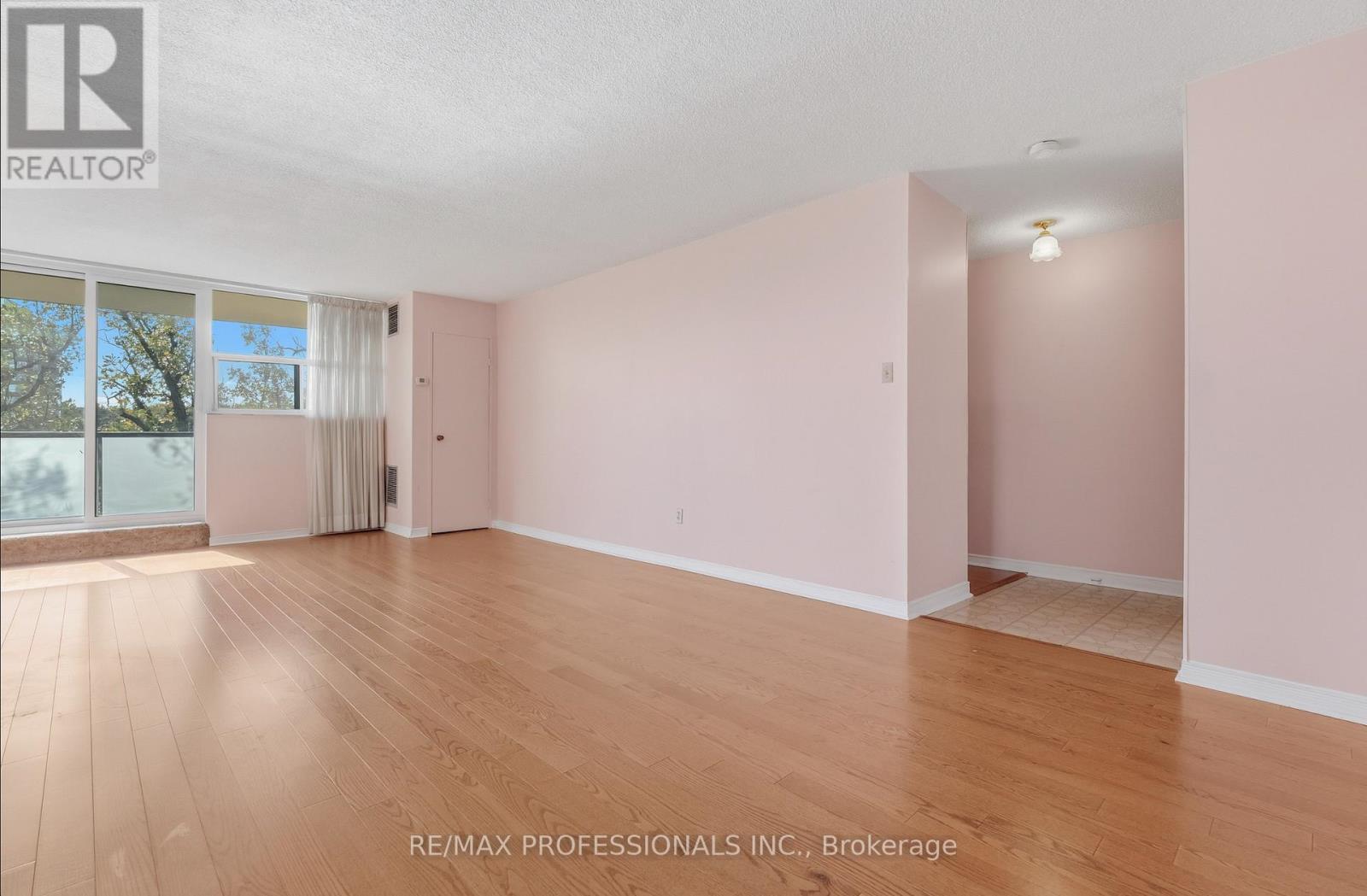 405 - 2130 Weston Road, Toronto, Ontario  M9N 3R9 - Photo 11 - W12474493