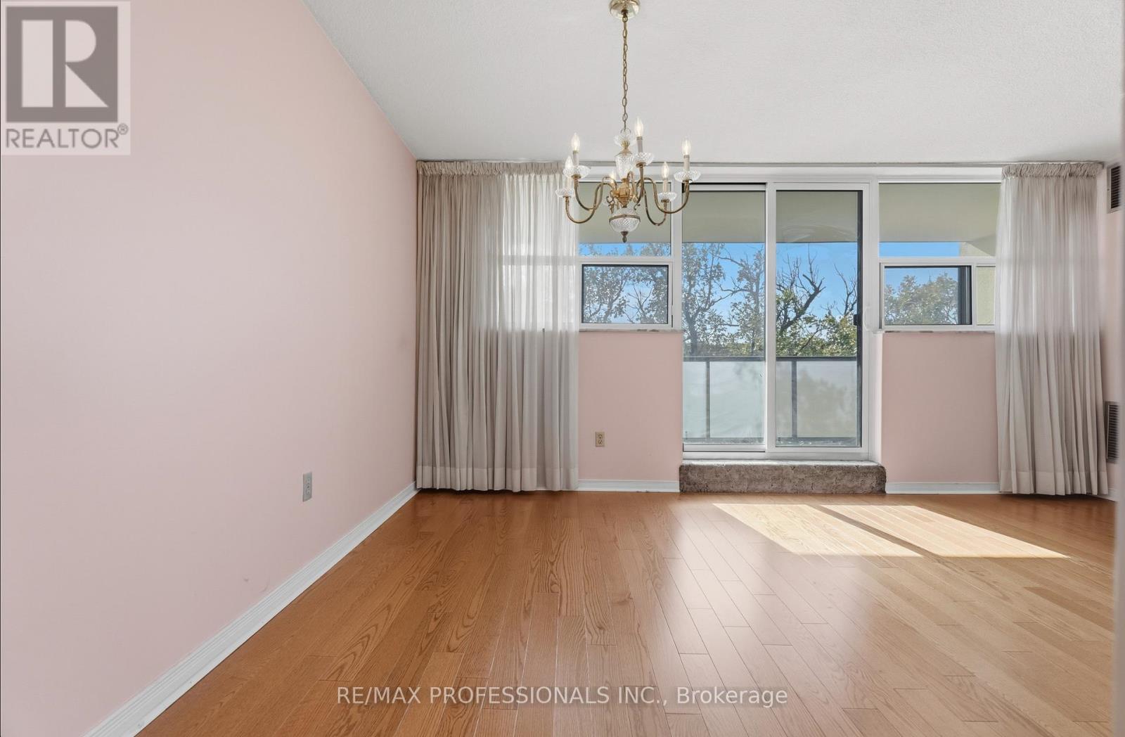 405 - 2130 Weston Road, Toronto, Ontario  M9N 3R9 - Photo 14 - W12474493