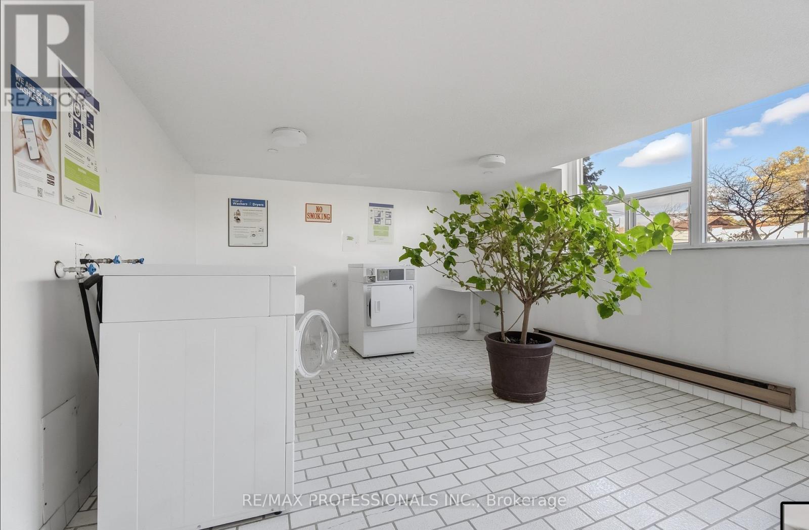 405 - 2130 Weston Road, Toronto, Ontario  M9N 3R9 - Photo 34 - W12474493