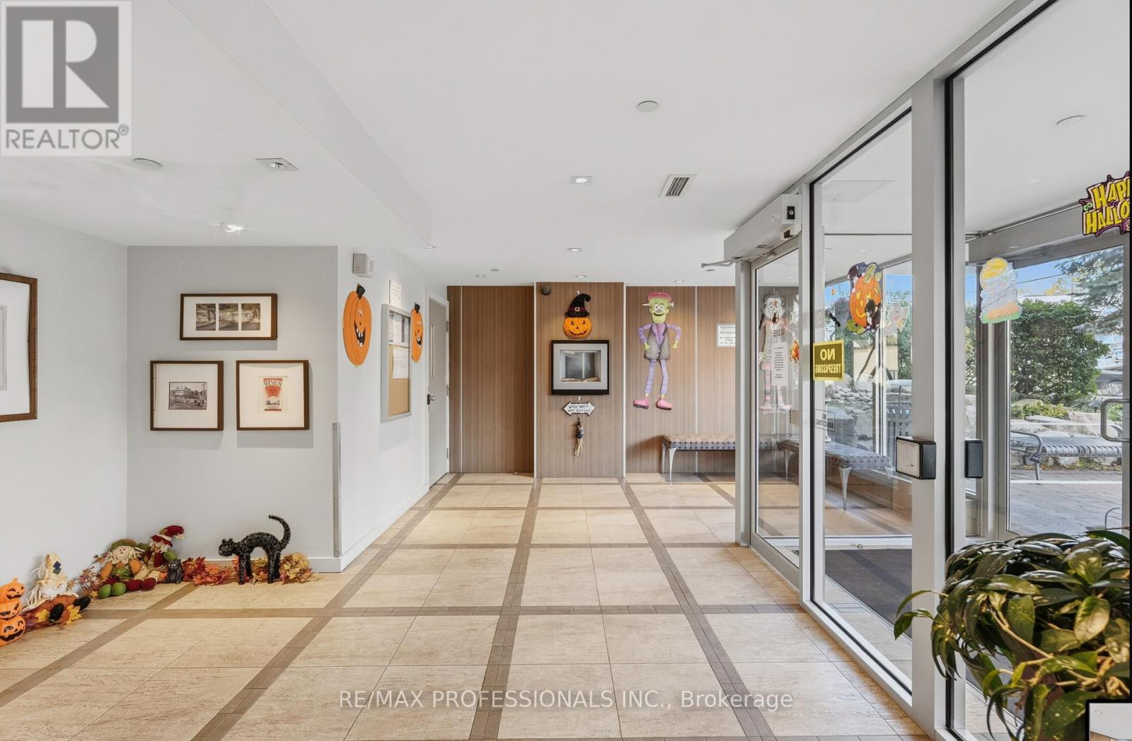 405 - 2130 Weston Road, Toronto, Ontario  M9N 3R9 - Photo 6 - W12474493