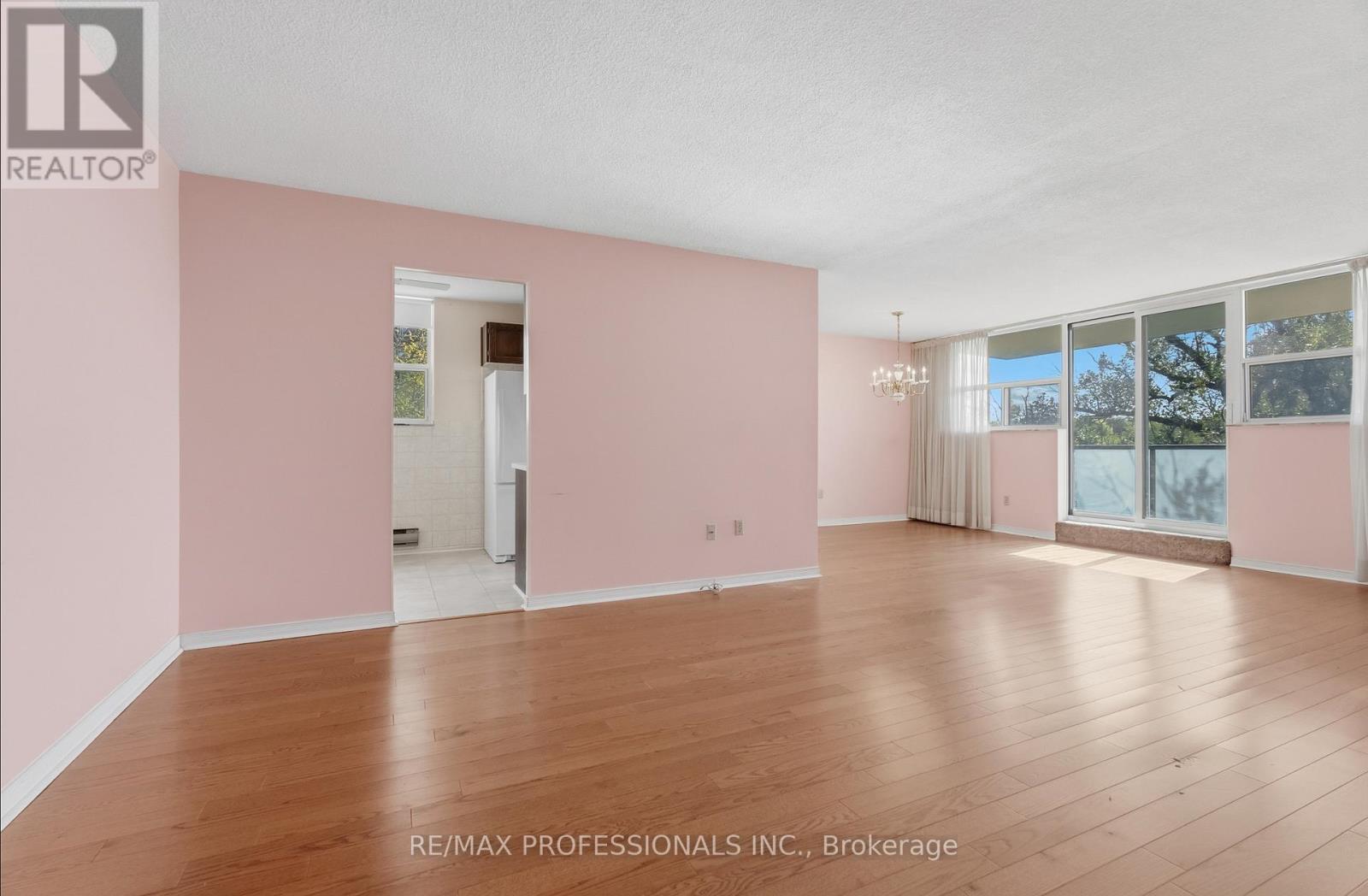 405 - 2130 Weston Road, Toronto, Ontario  M9N 3R9 - Photo 9 - W12474493