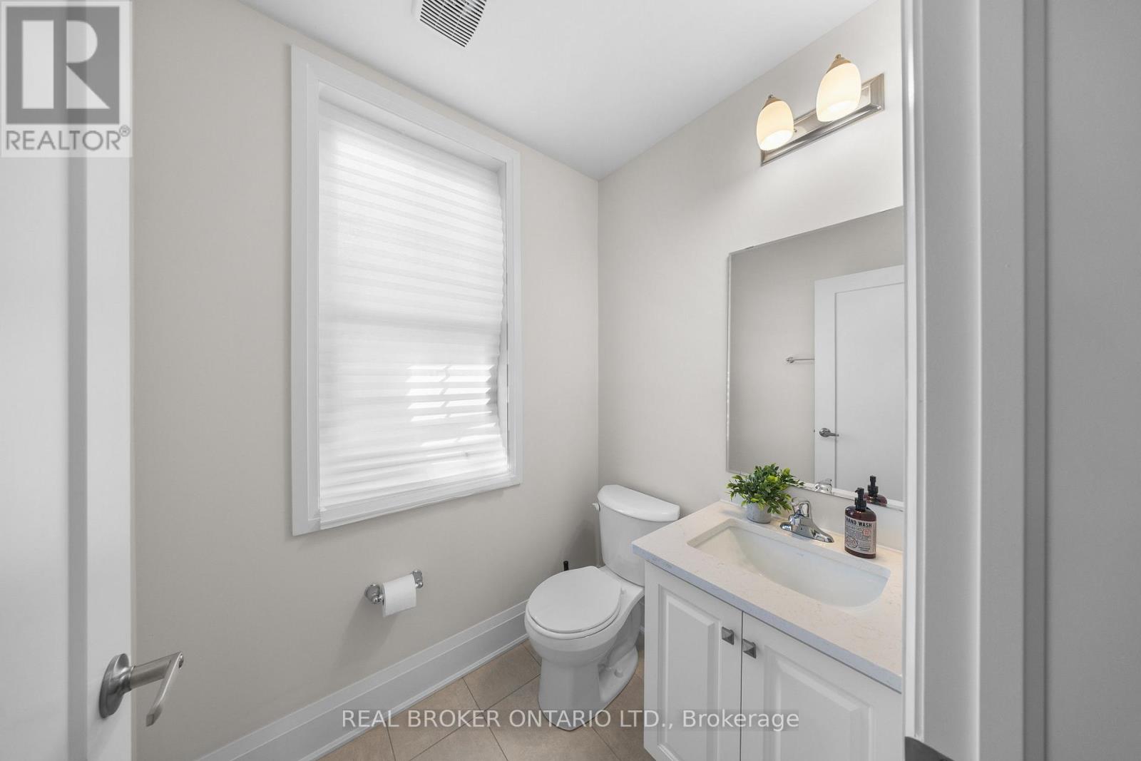 17 Kennisis Way, Vaughan, Ontario  L6A 3Y5 - Photo 12 - N12401781