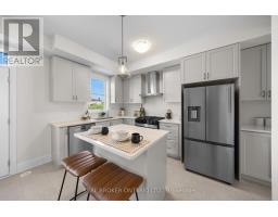 17 KENNISIS WAY, Vaughan, Ontario