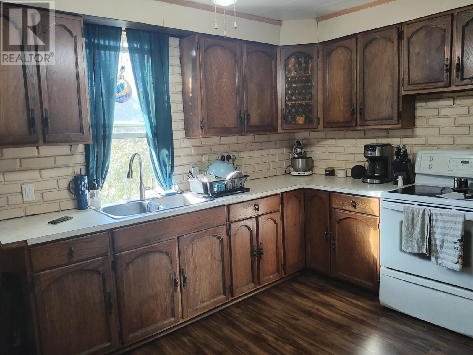 421 Archibald St. S, Thunder Bay, Ontario  P7E 1G9 - Photo 2 - TB253181