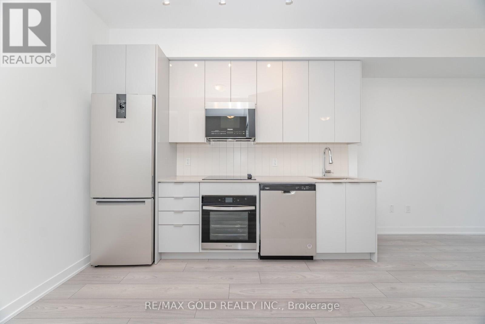 311 - 474 Caldari Road, Vaughan, Ontario  L4K 0R5 - Photo 4 - N12474232