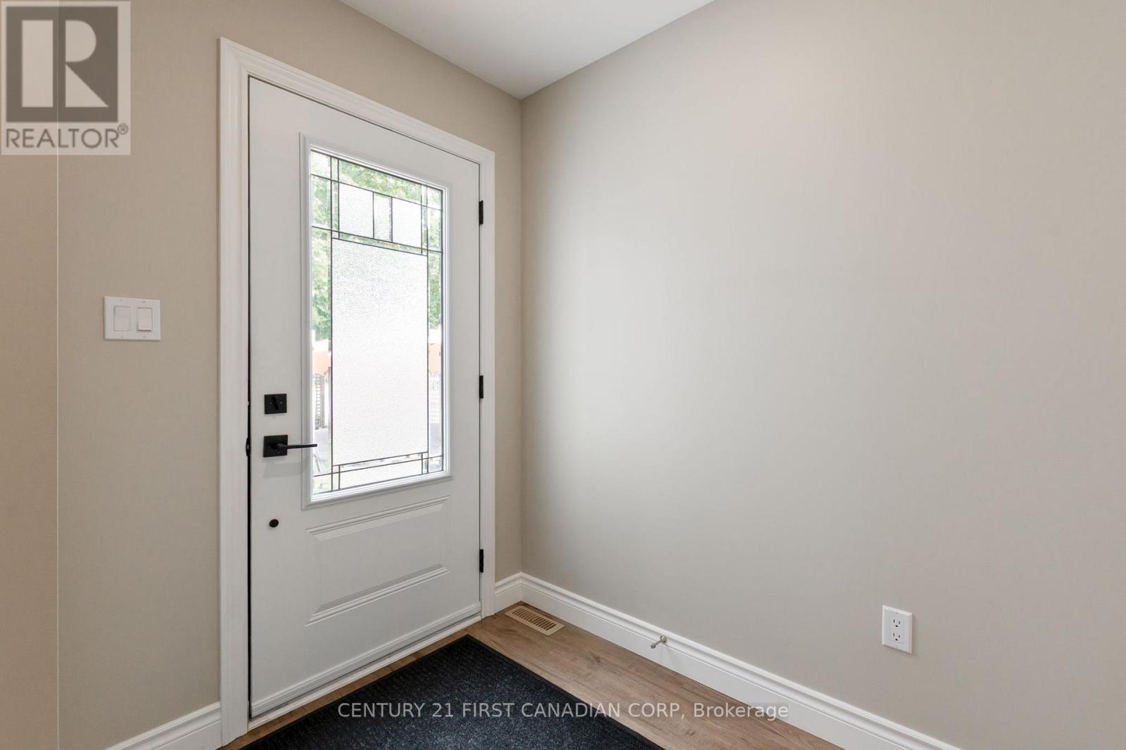 38 St. Andrew Street, Aylmer, Ontario  N5H 2N1 - Photo 19 - X12474518