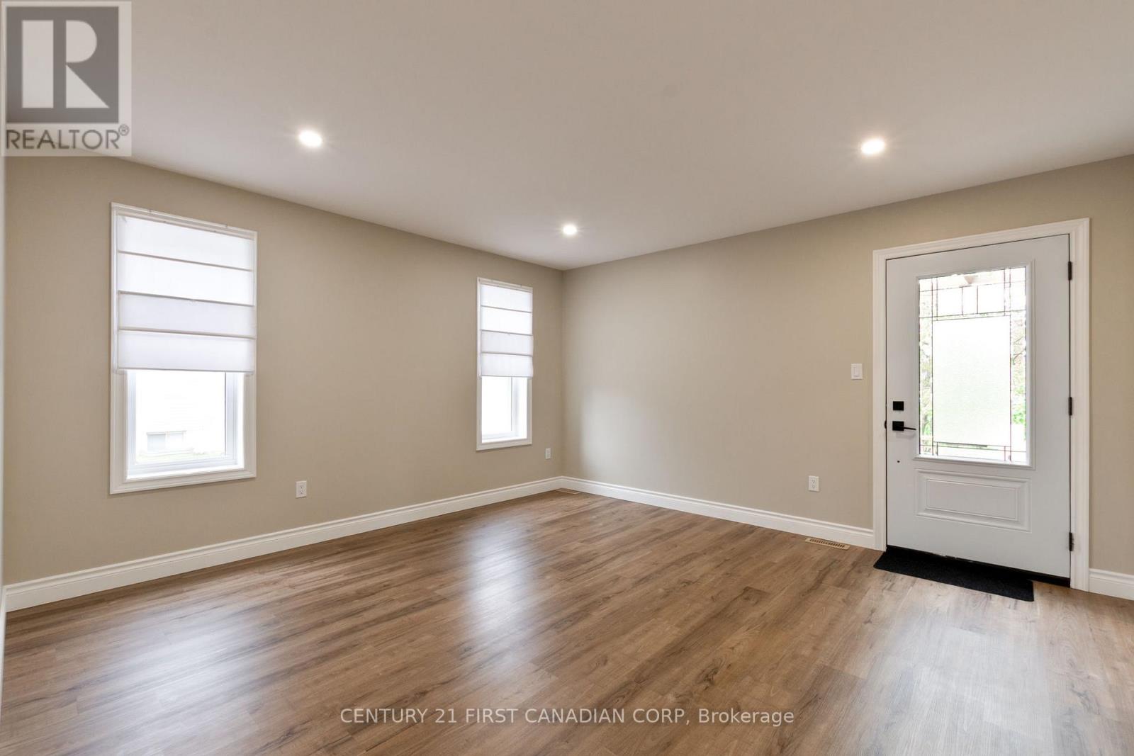 38 St. Andrew Street, Aylmer, Ontario  N5H 2N1 - Photo 25 - X12474518
