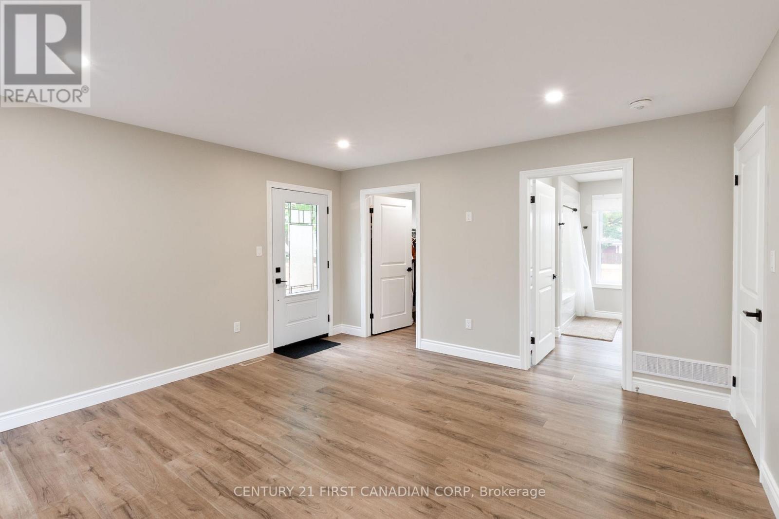 38 St. Andrew Street, Aylmer, Ontario  N5H 2N1 - Photo 26 - X12474518