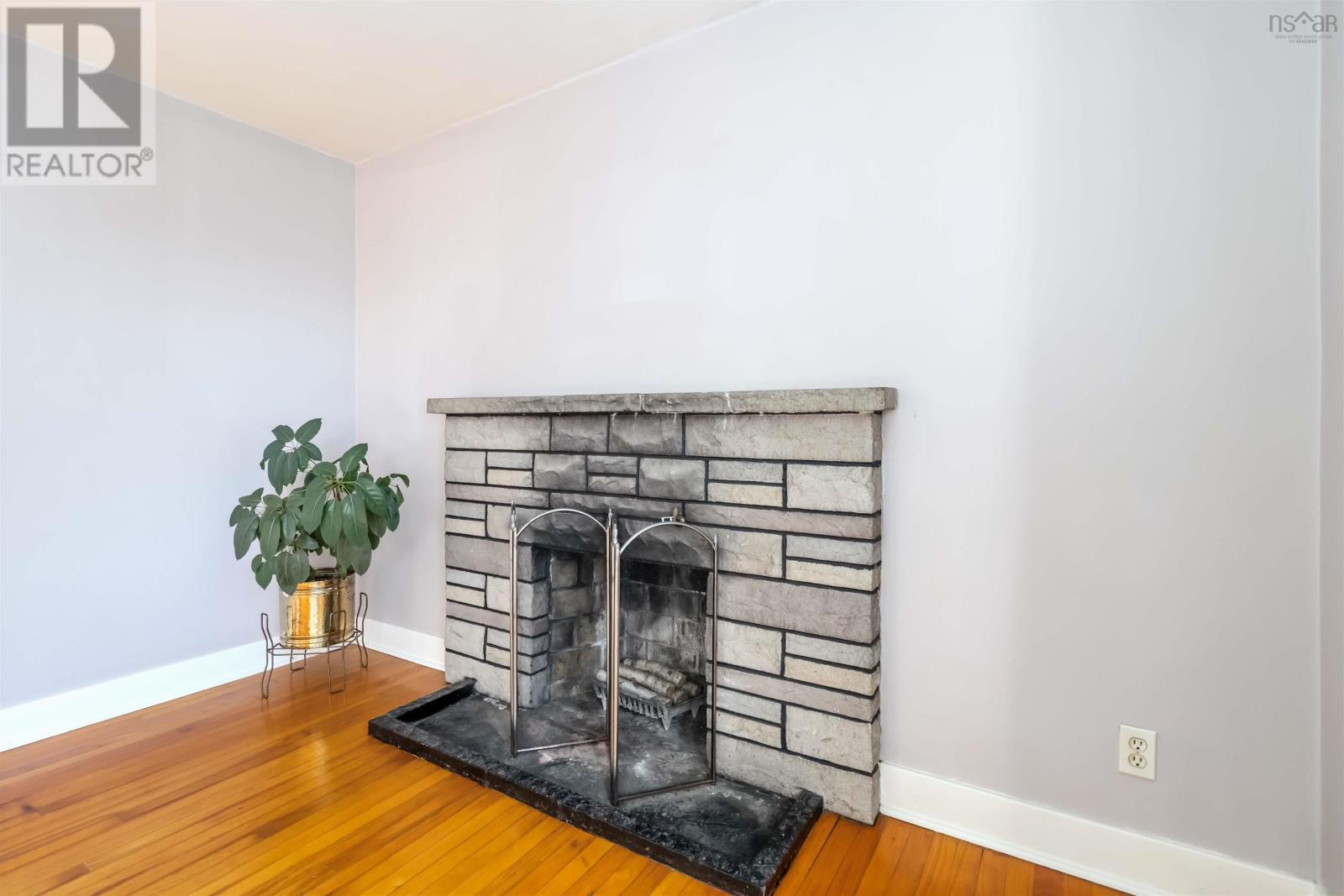 12 Elizabeth Street, Dartmouth, Nova Scotia  B2W 2T5 - Photo 9 - 202524471