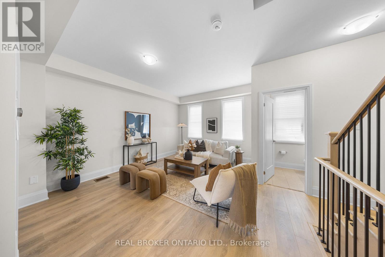 17 Kennisis Way, Vaughan, Ontario  L6A 3Y5 - Photo 6 - N12401781