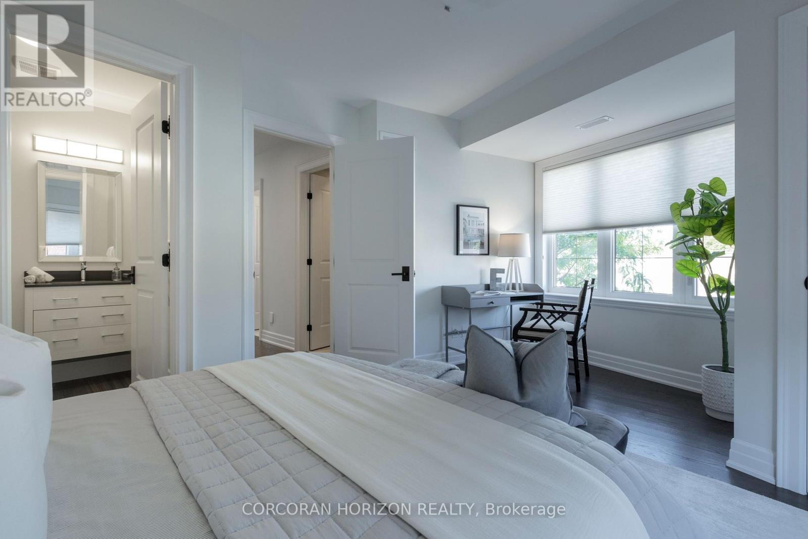 77 Rumsey Road, Toronto, Ontario  M4G 1N9 - Photo 17 - C12474474