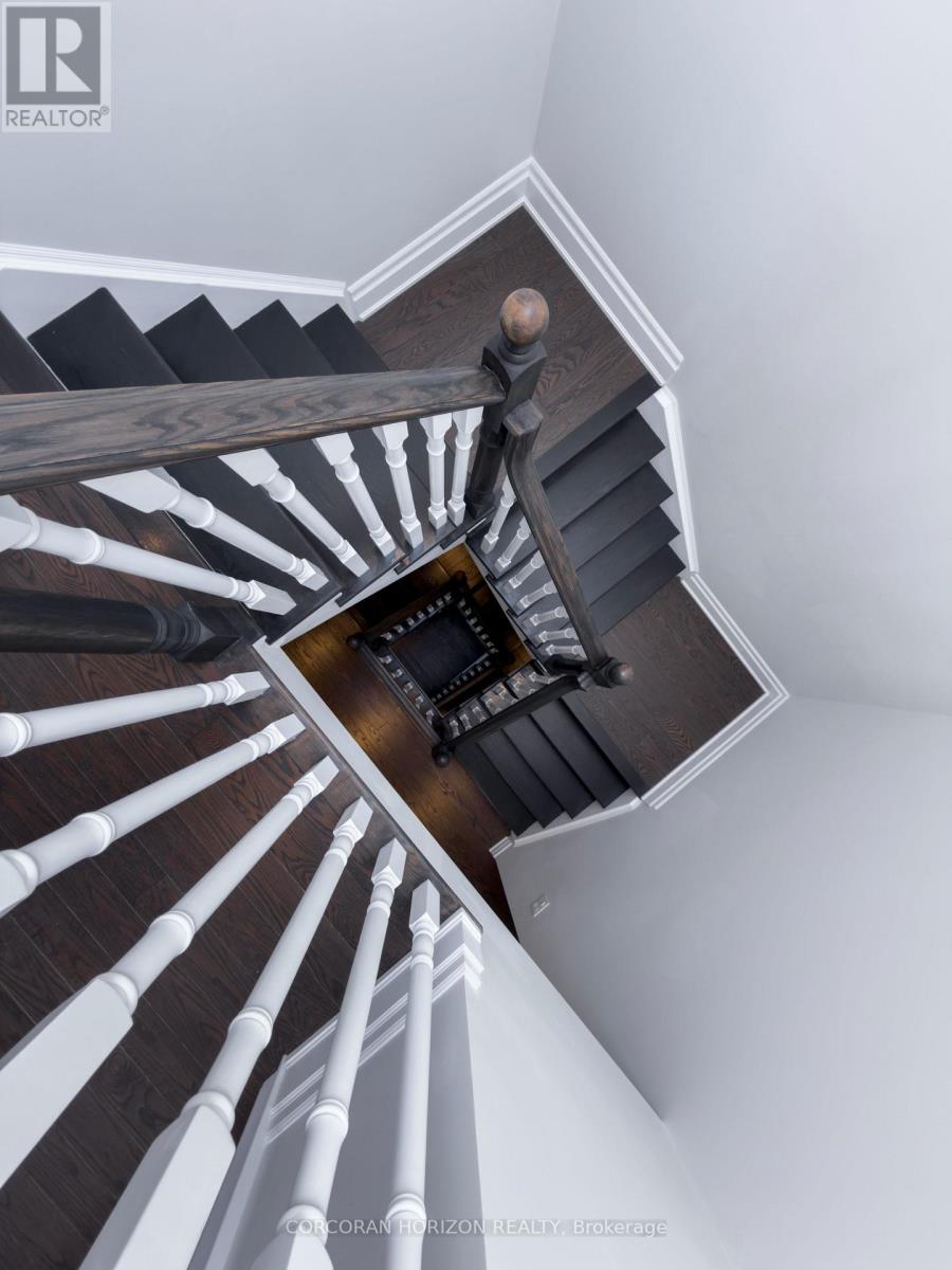 77 Rumsey Road, Toronto, Ontario  M4G 1N9 - Photo 21 - C12474474