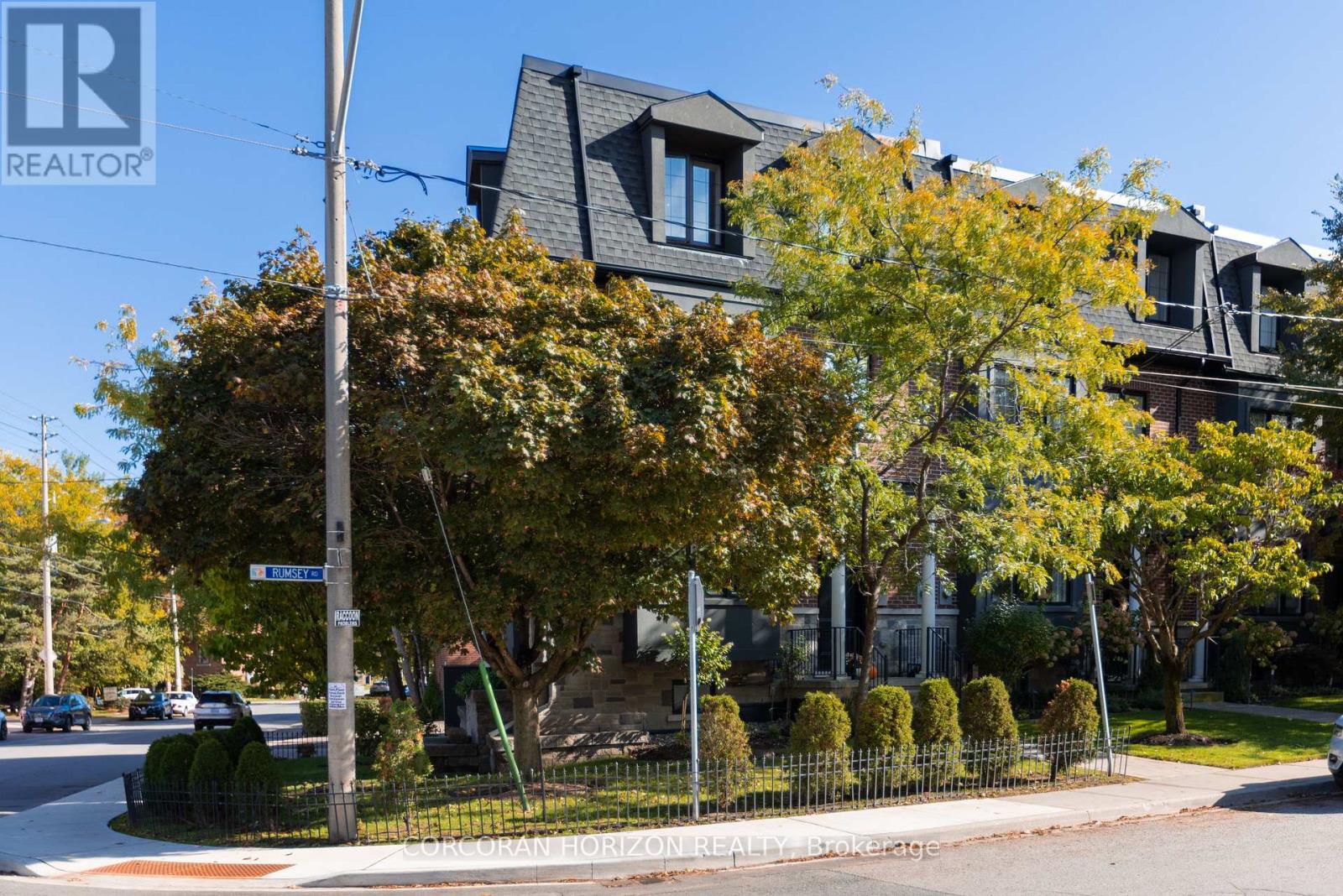 77 Rumsey Road, Toronto, Ontario  M4G 1N9 - Photo 3 - C12474474