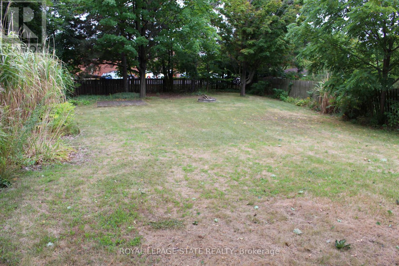 19 Cecelia Court, St. Catharines, Ontario  L2M 7R7 - Photo 10 - X12474355