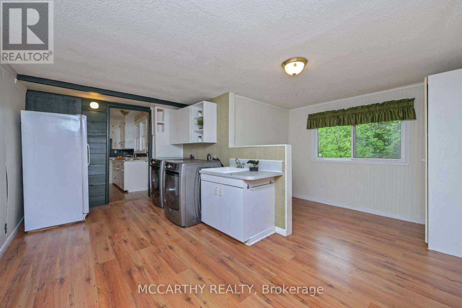 606095 River Road, Mulmur, Ontario  L9V 0S9 - Photo 5 - X12474393