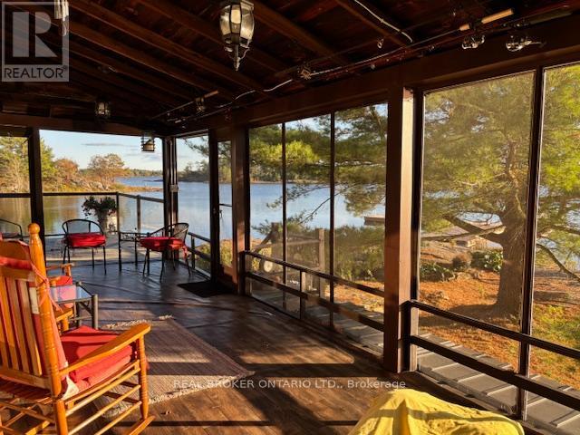 121 Rattlebear Drive, The Archipelago, Ontario  P0G 1K0 - Photo 10 - X12474478