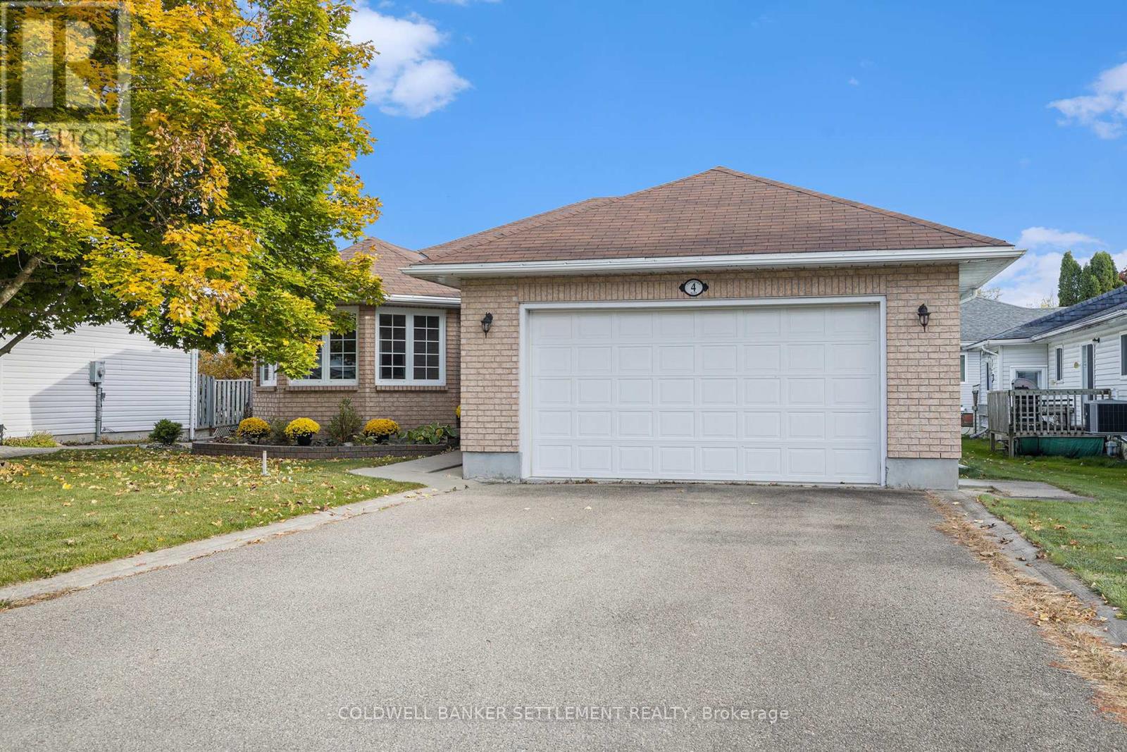 4 Treelawn Boulevard, Perth, Ontario  K7H 3L9 - Photo 2 - X12473918
