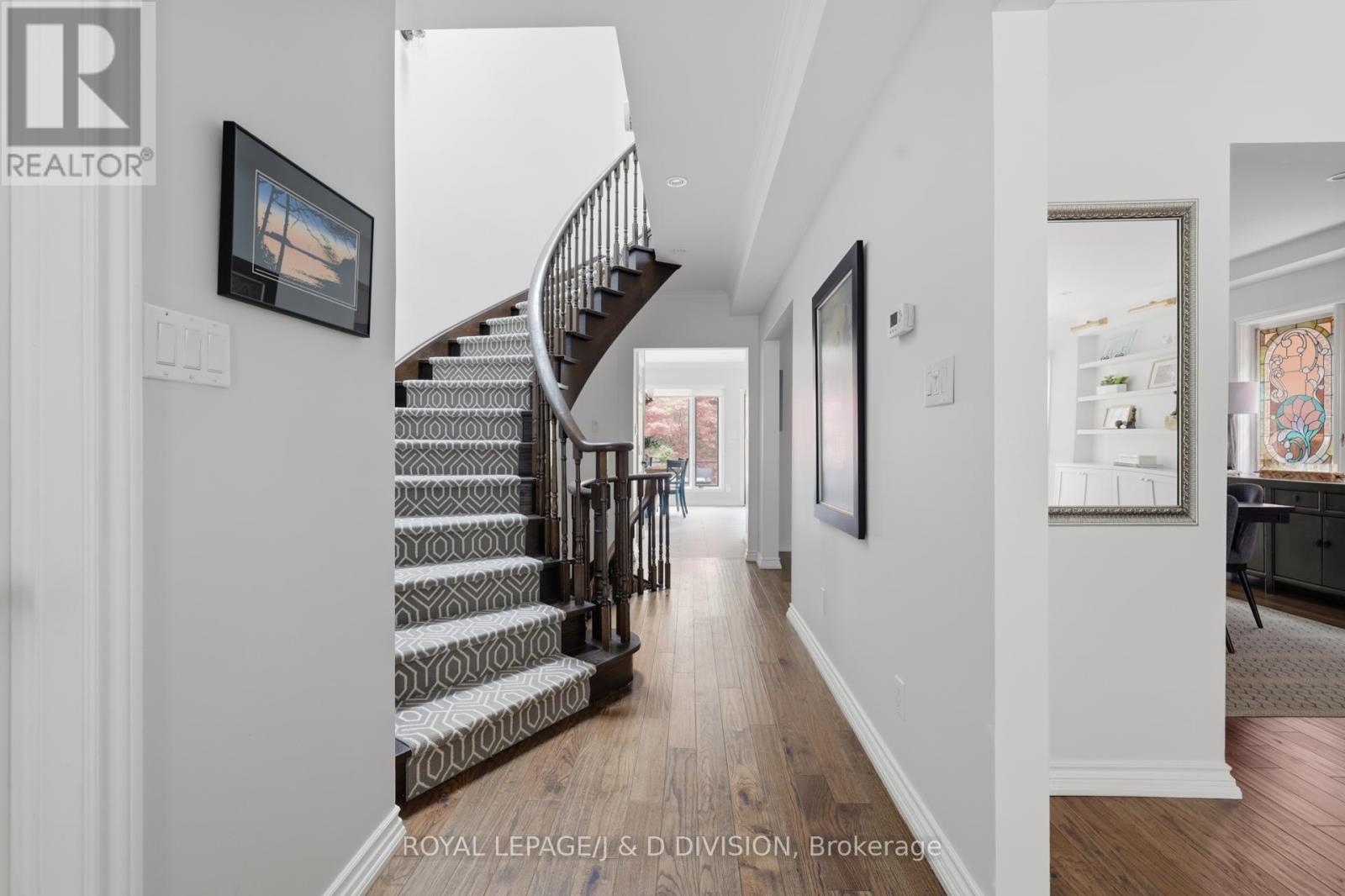 198 Glenview Avenue, Toronto, Ontario  M4R 1R3 - Photo 3 - C12473738