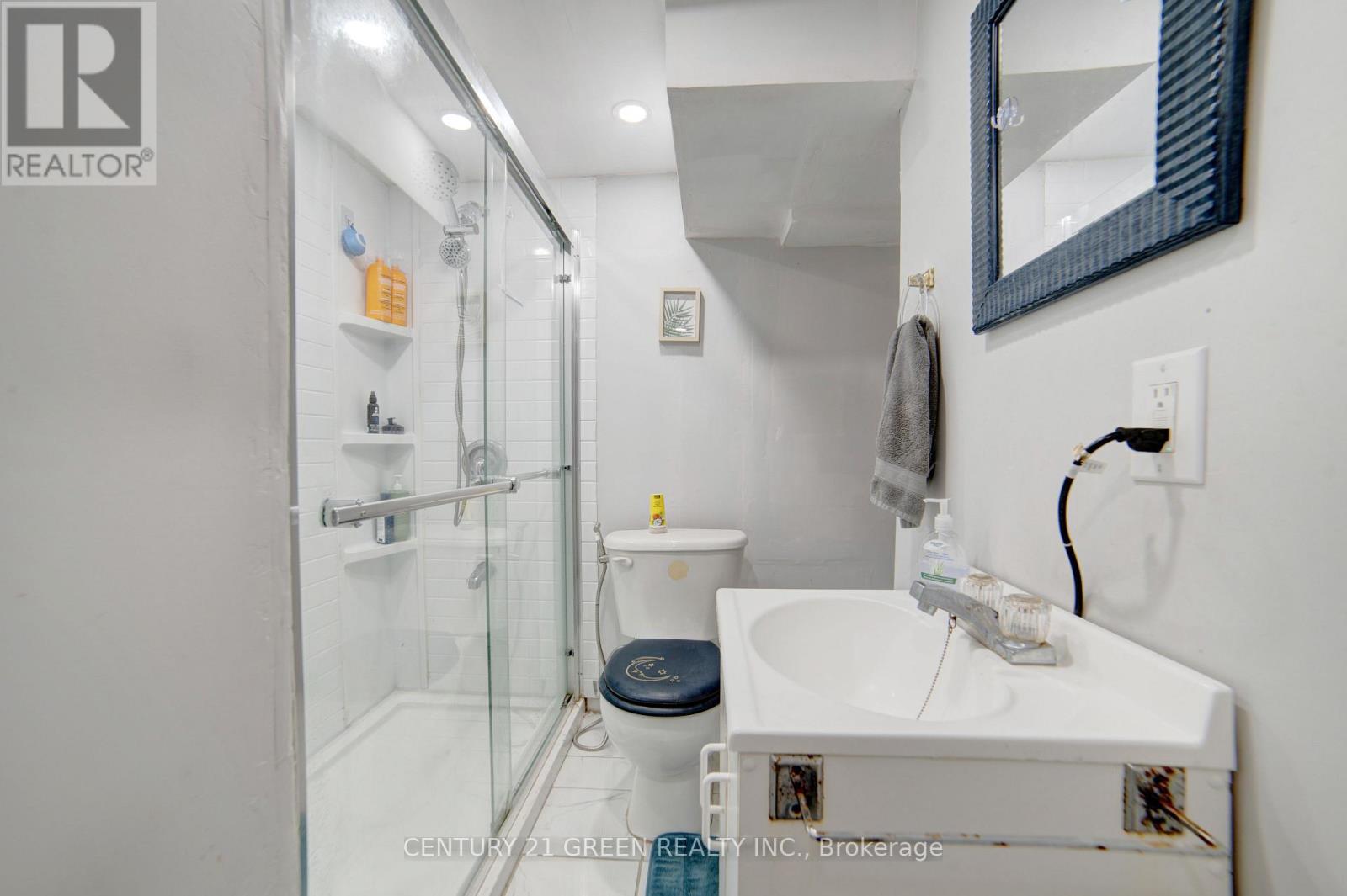 1676 Holley Crescent, Cambridge, Ontario  N3H 2S5 - Photo 25 - X12474055