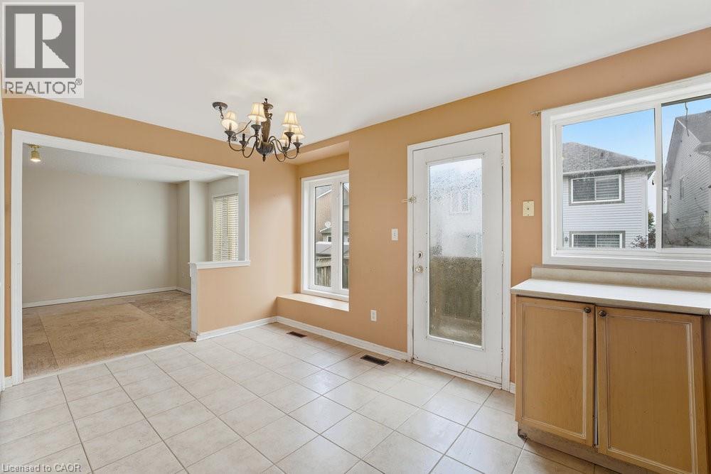 5656 Rosaline Road, Burlington, Ontario  L7L 6T4 - Photo 13 - 40781150