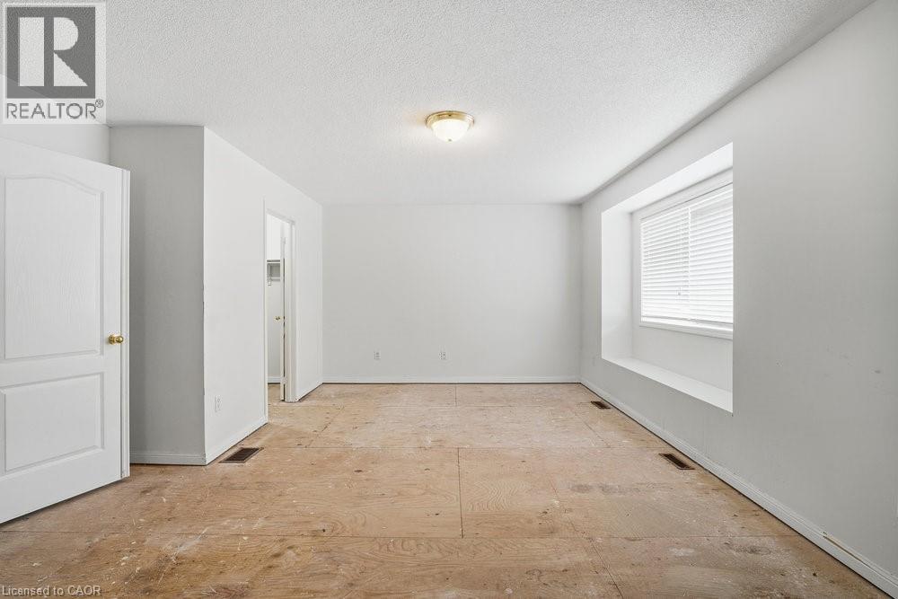 5656 Rosaline Road, Burlington, Ontario  L7L 6T4 - Photo 18 - 40781150