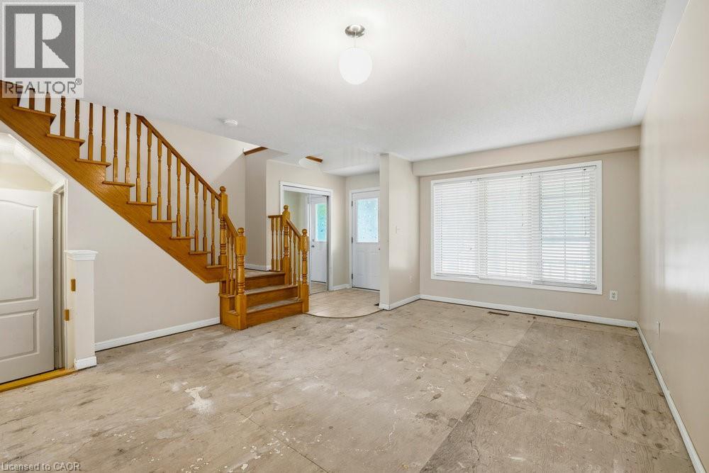 5656 Rosaline Road, Burlington, Ontario  L7L 6T4 - Photo 7 - 40781150