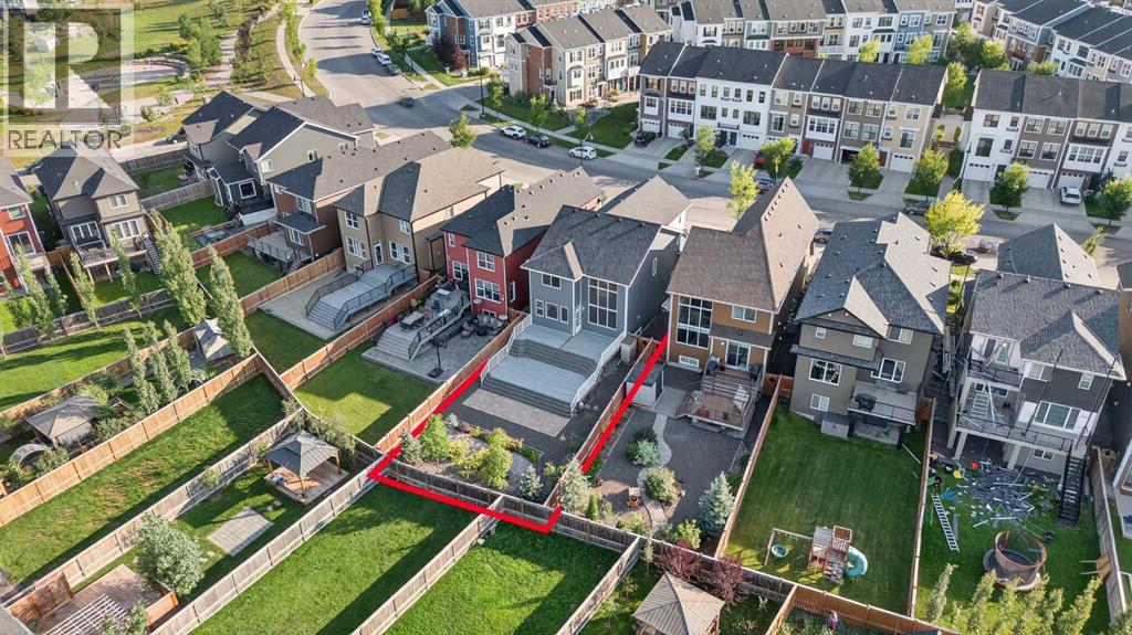 574 Sherwood Boulevard Nw, Calgary, Alberta  T3R 0R7 - Photo 4 - A2252427