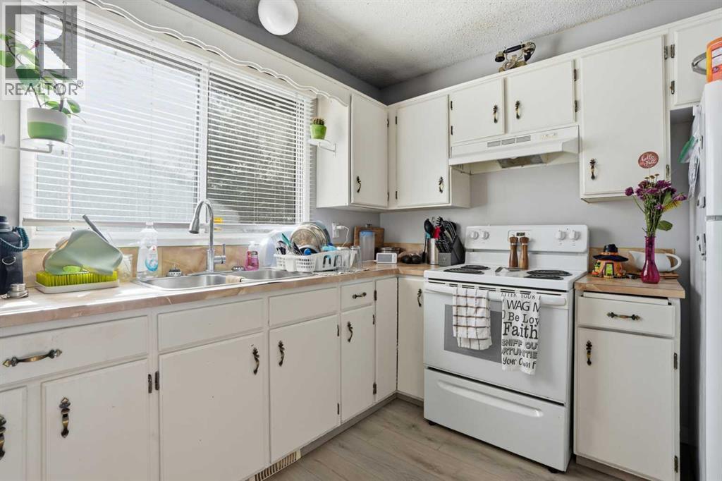 2411 32 Street Sw, Calgary, Alberta  T3E 2R6 - Photo 7 - A2265621