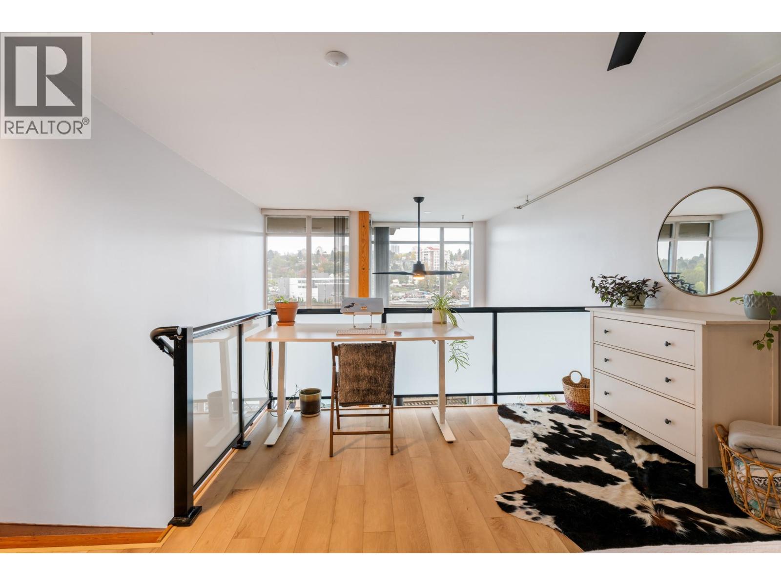 325 10 Renaissance Square, New Westminster, British Columbia  V3M 7B1 - Photo 12 - R3060530
