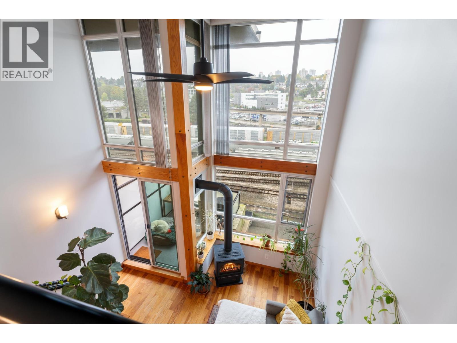 325 10 Renaissance Square, New Westminster, British Columbia  V3M 7B1 - Photo 17 - R3060530