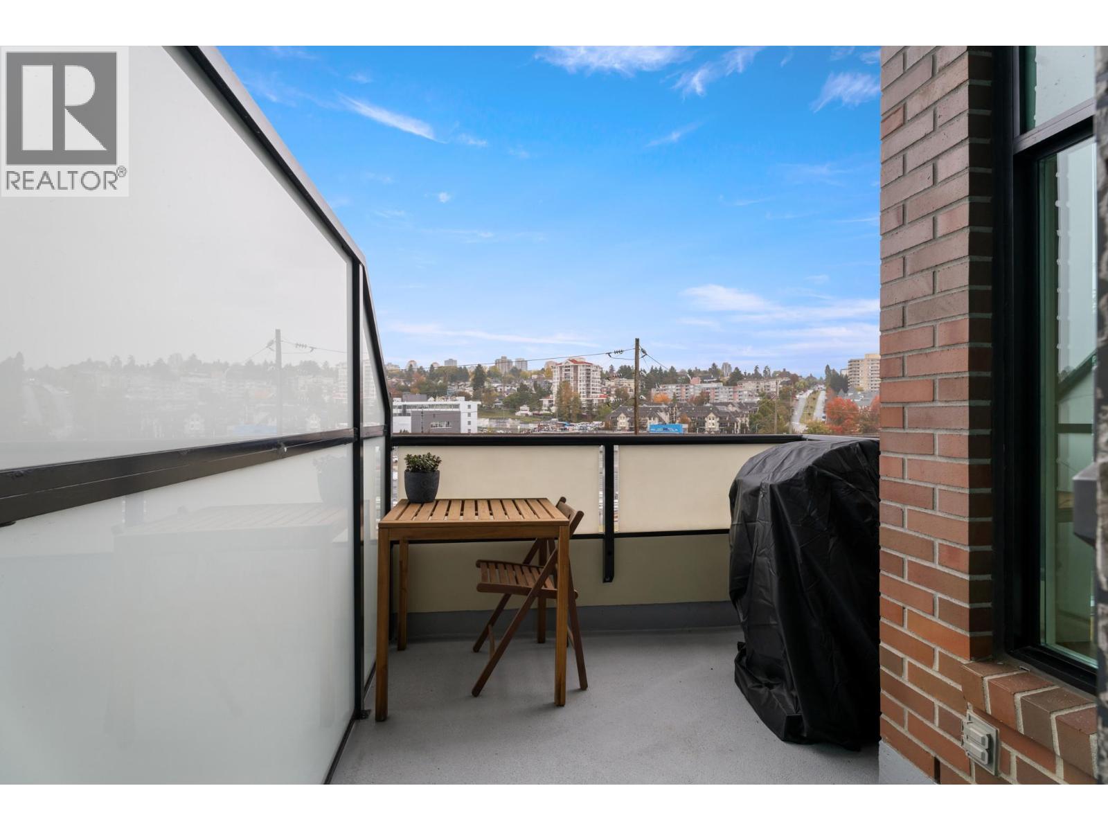 325 10 Renaissance Square, New Westminster, British Columbia  V3M 7B1 - Photo 18 - R3060530