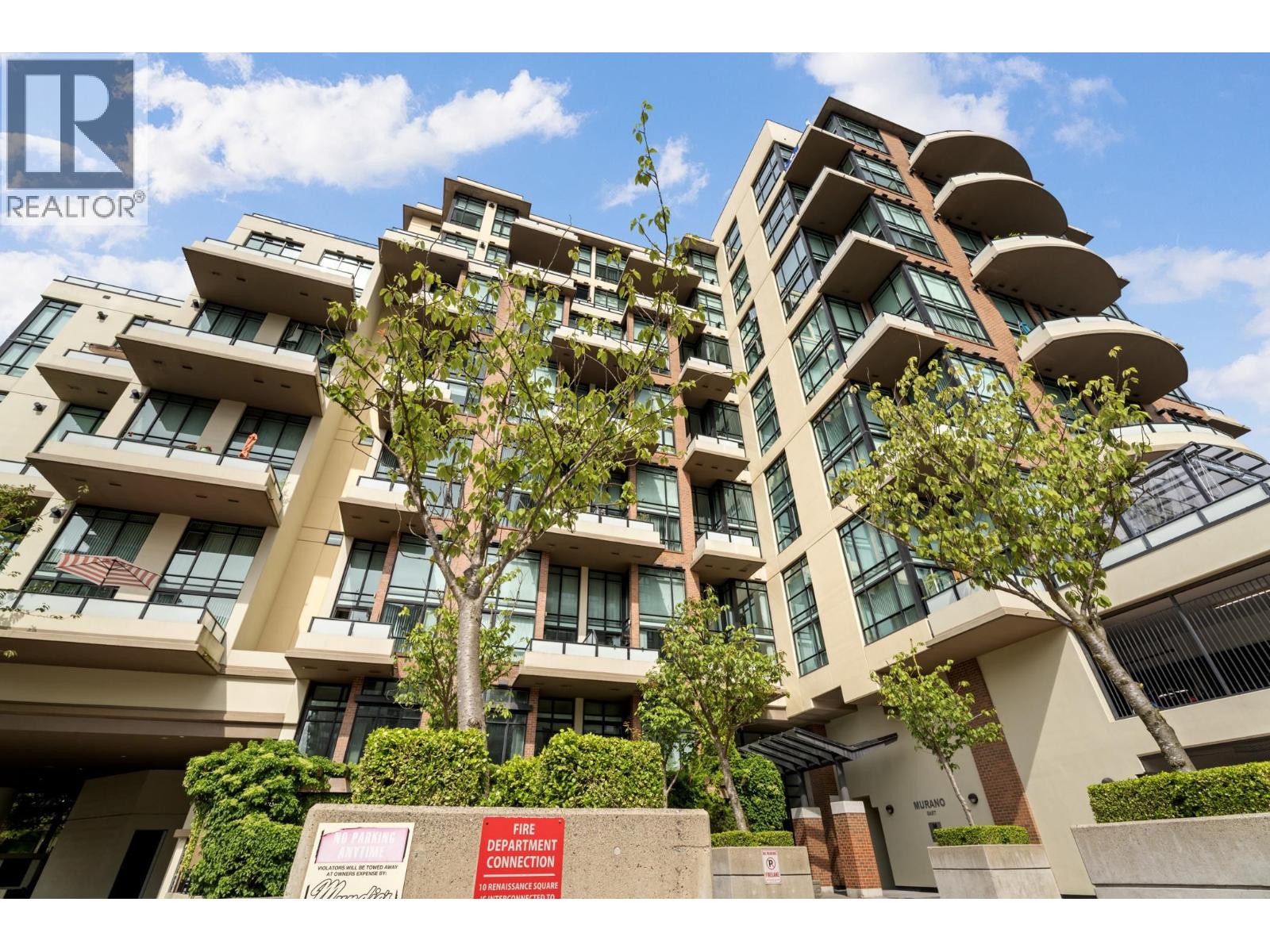325 10 Renaissance Square, New Westminster, British Columbia  V3M 7B1 - Photo 2 - R3060530