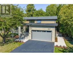 247 WILLOWRIDGE COURT, Oakville, Ontario