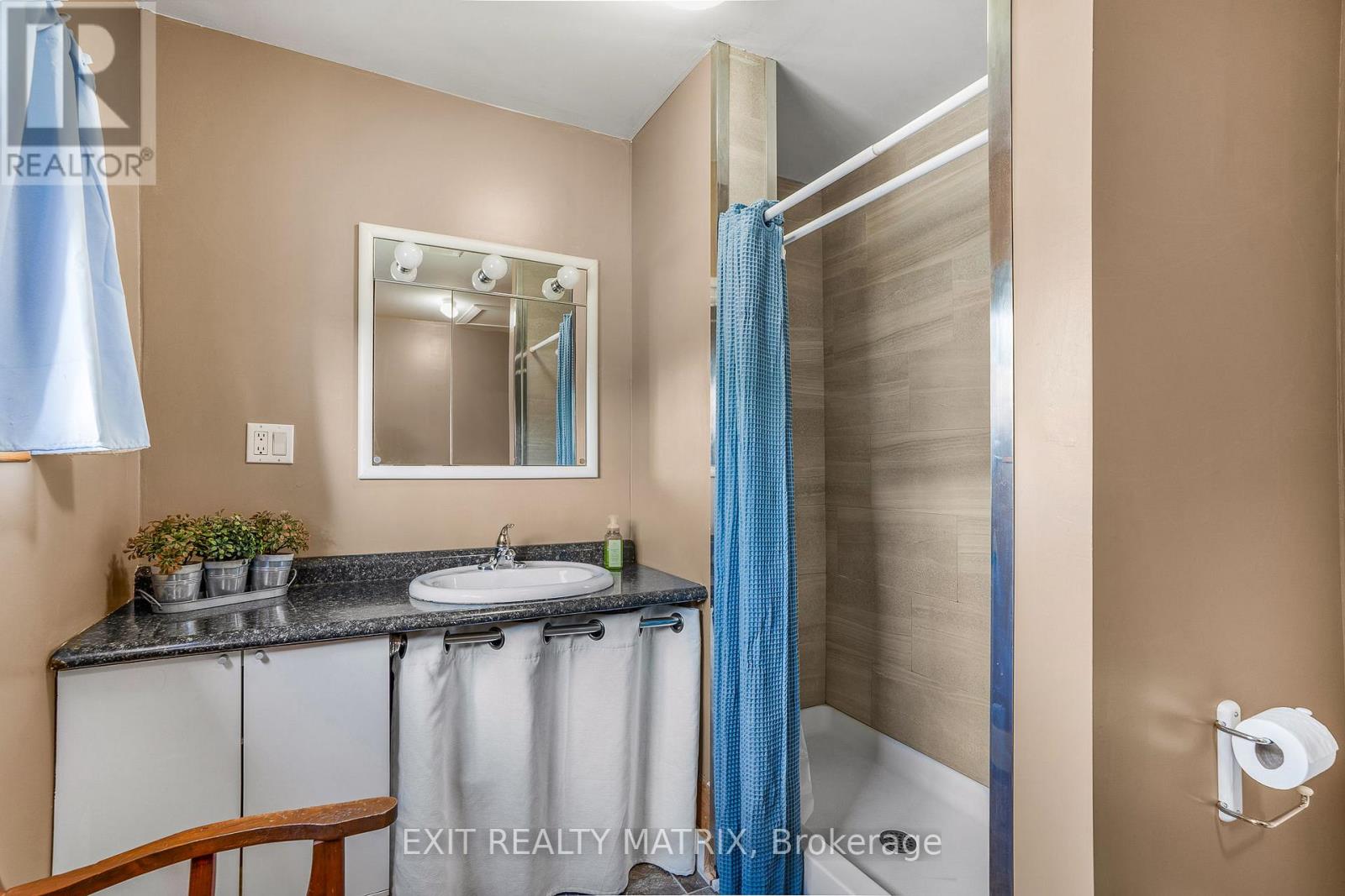 17 Victoria Street W, North Glengarry, Ontario  K0C 1A0 - Photo 18 - X12474505