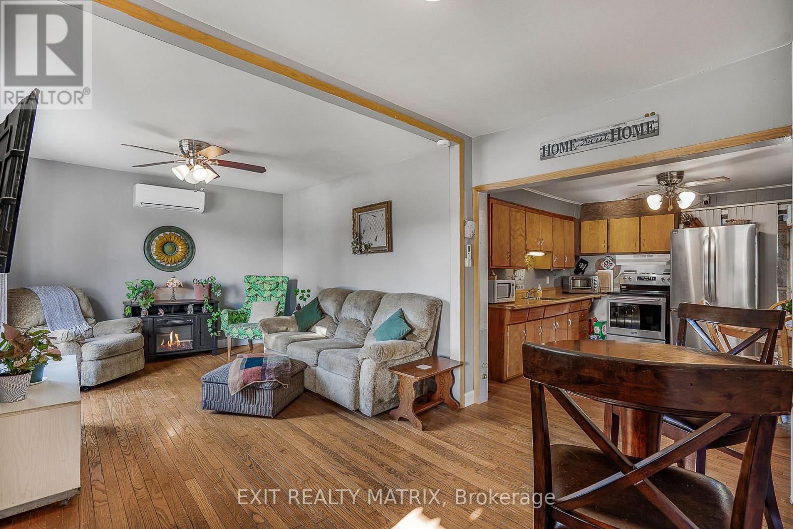 17 Victoria Street W, North Glengarry, Ontario  K0C 1A0 - Photo 6 - X12474505