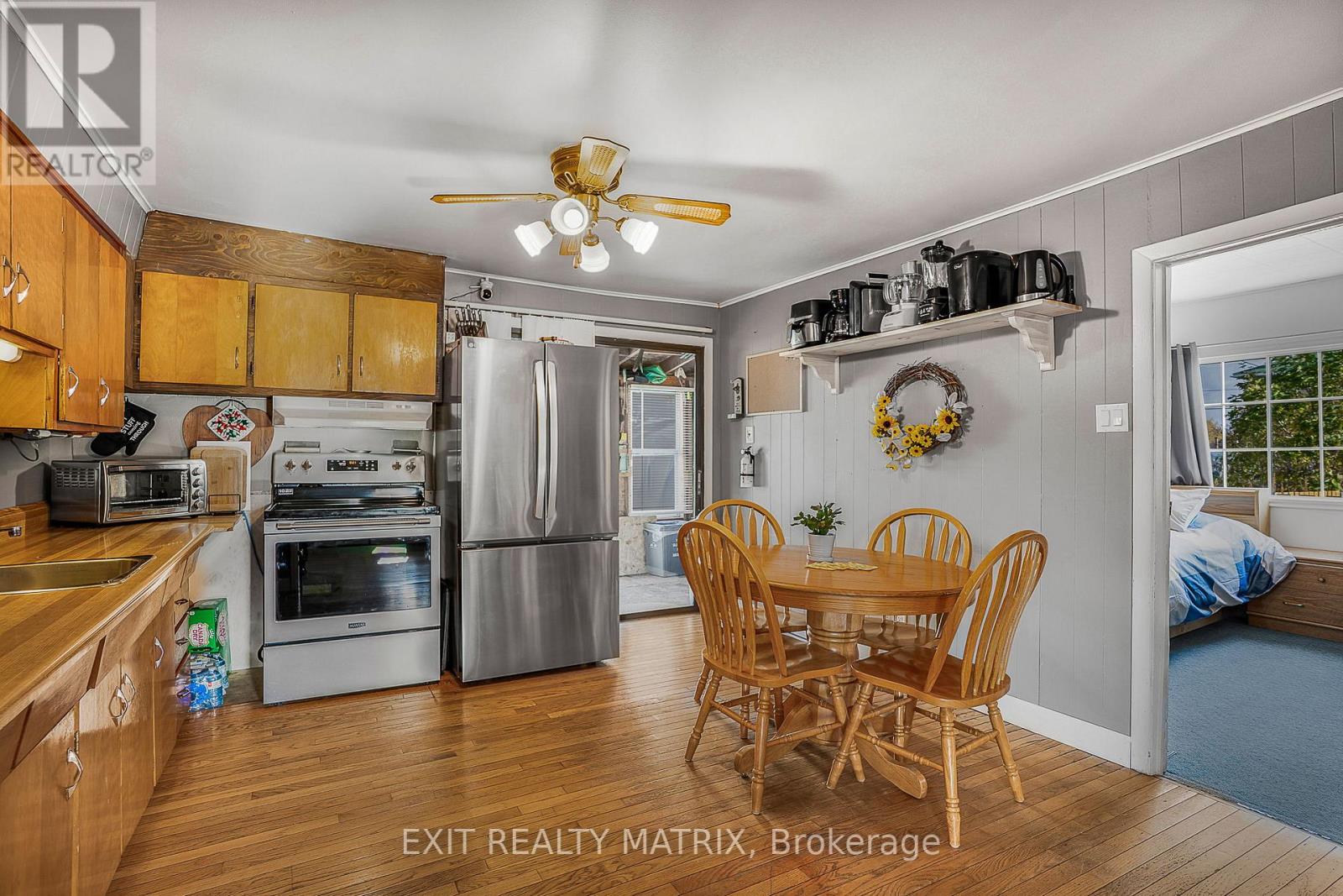 17 Victoria Street W, North Glengarry, Ontario  K0C 1A0 - Photo 9 - X12474505