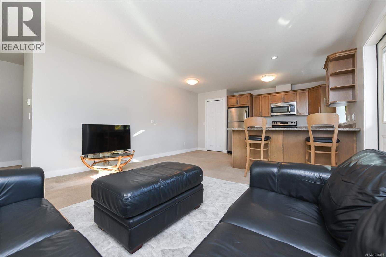 230 4699 Muir Rd, Courtenay, British Columbia  V9N 6A4 - Photo 5 - 1014897