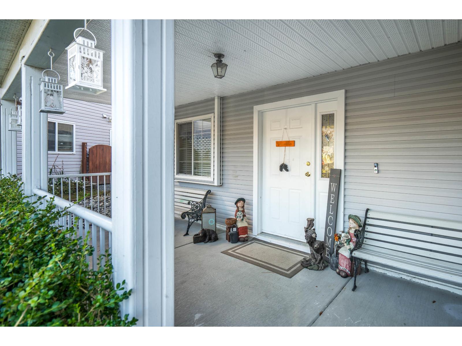 35318 Corbett Place, Abbotsford, British Columbia  V3G 1K1 - Photo 3 - R3060519