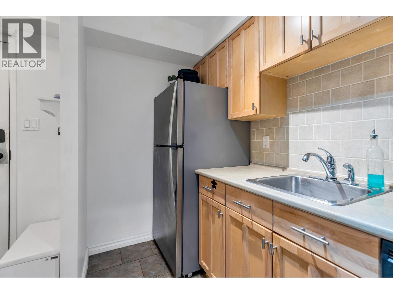 501 3771 Bartlett Court, Burnaby, British Columbia  V3J 7G8 - Photo 14 - R3060533