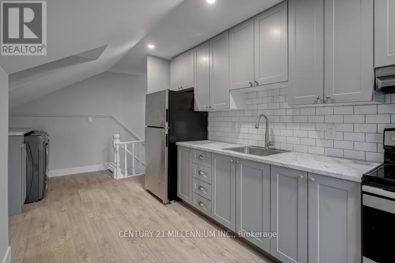 Upper - 276 Edward Street, North Huron, Ontario  N0G 2W0 - Photo 5 - X12473587