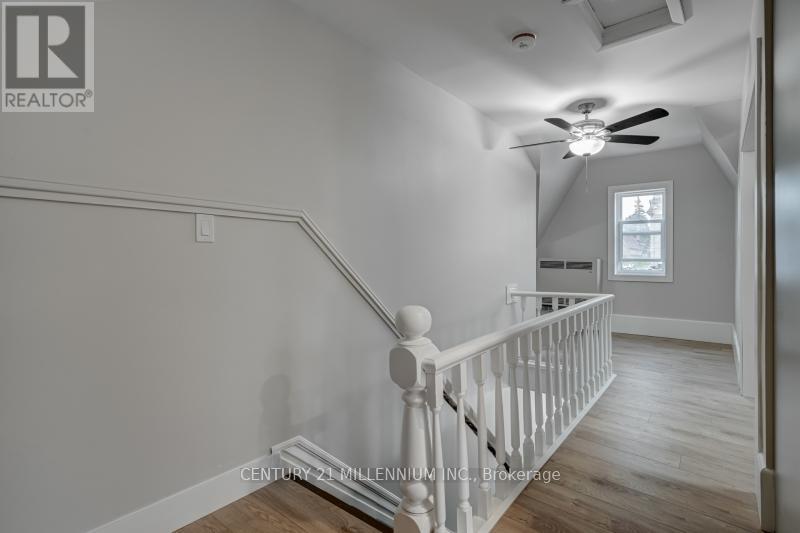 Upper - 276 Edward Street, North Huron, Ontario  N0G 2W0 - Photo 4 - X12473587