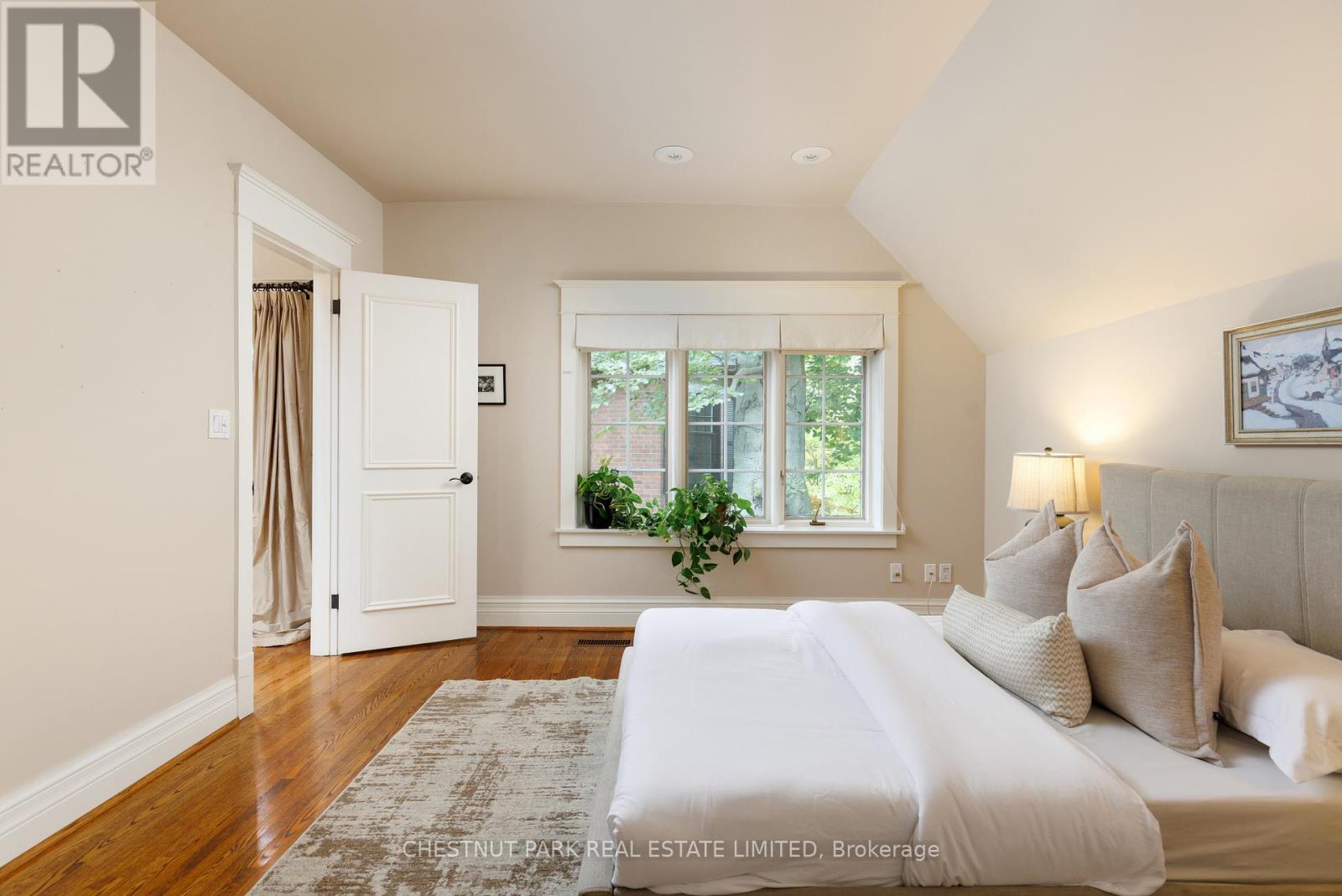 20 Mckenzie Avenue, Toronto, Ontario  M4W 1J9 - Photo 30 - C12474498