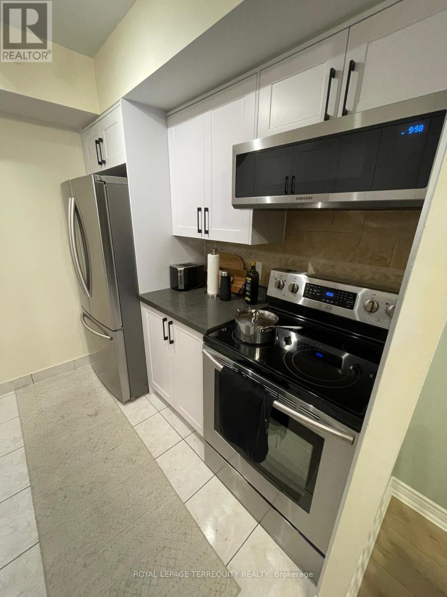 601 - 256 Doris Avenue, Toronto, Ontario  M2N 6X8 - Photo 2 - C12474531