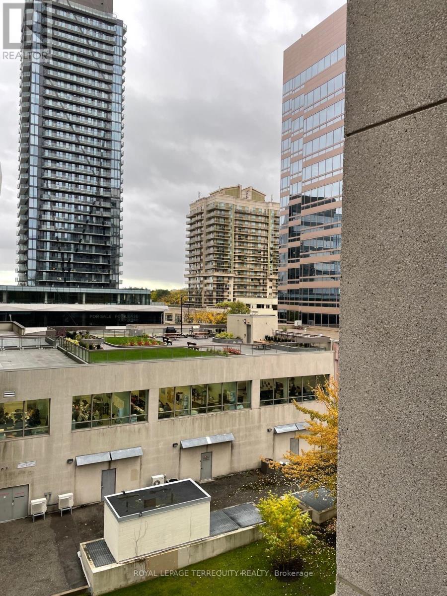 601 - 256 Doris Avenue, Toronto, Ontario  M2N 6X8 - Photo 9 - C12474531