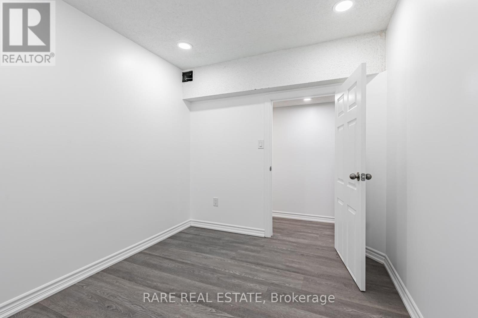 2 - 27 Danby Avenue, Toronto, Ontario  M3H 2J2 - Photo 9 - C12474545