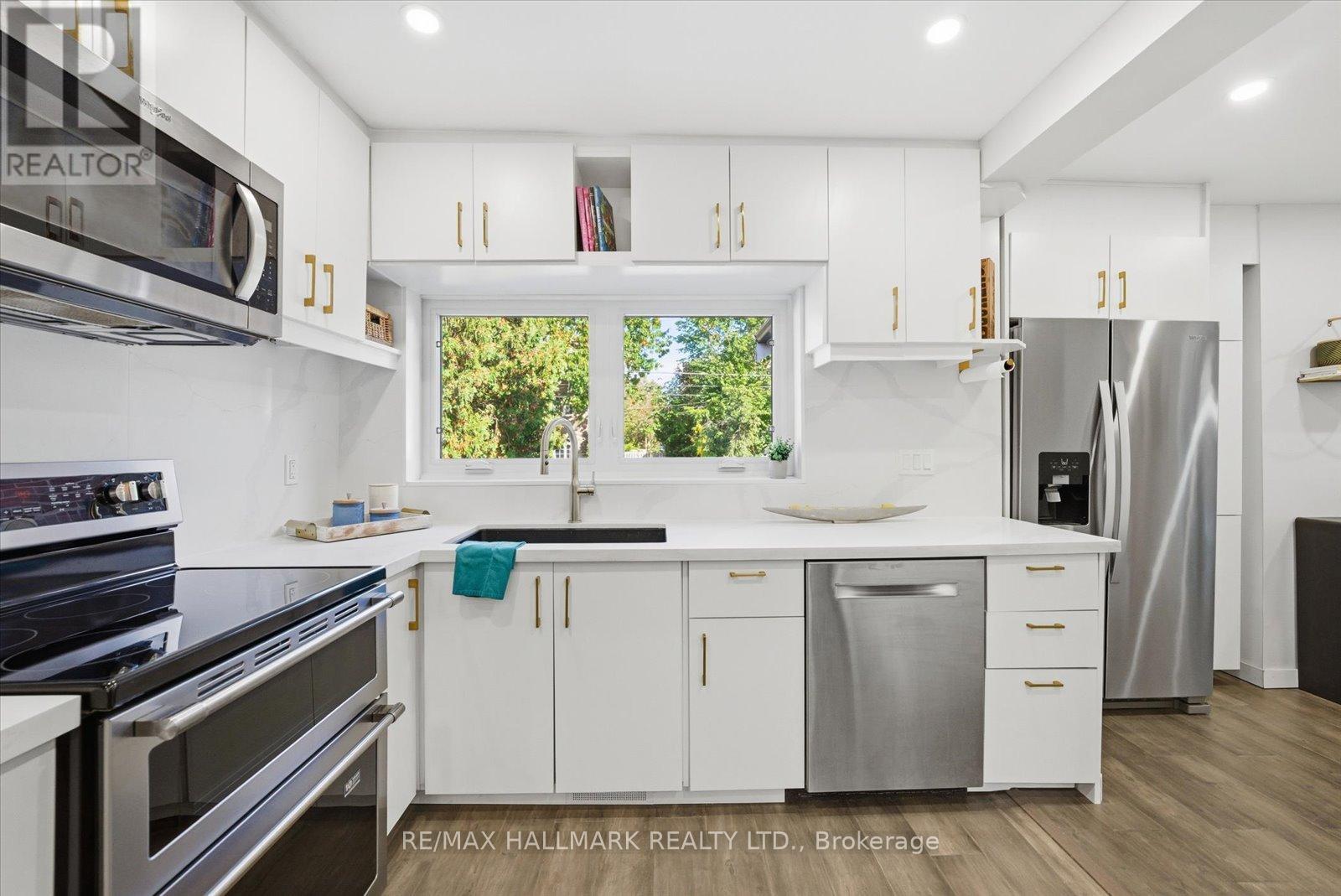 112 Phillip Avenue, Toronto, Ontario  M1N 3R4 - Photo 16 - E12474494