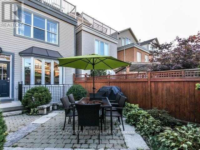 46 Joseph Duggan Road, Toronto, Ontario  M4L 3Y2 - Photo 16 - E12474517