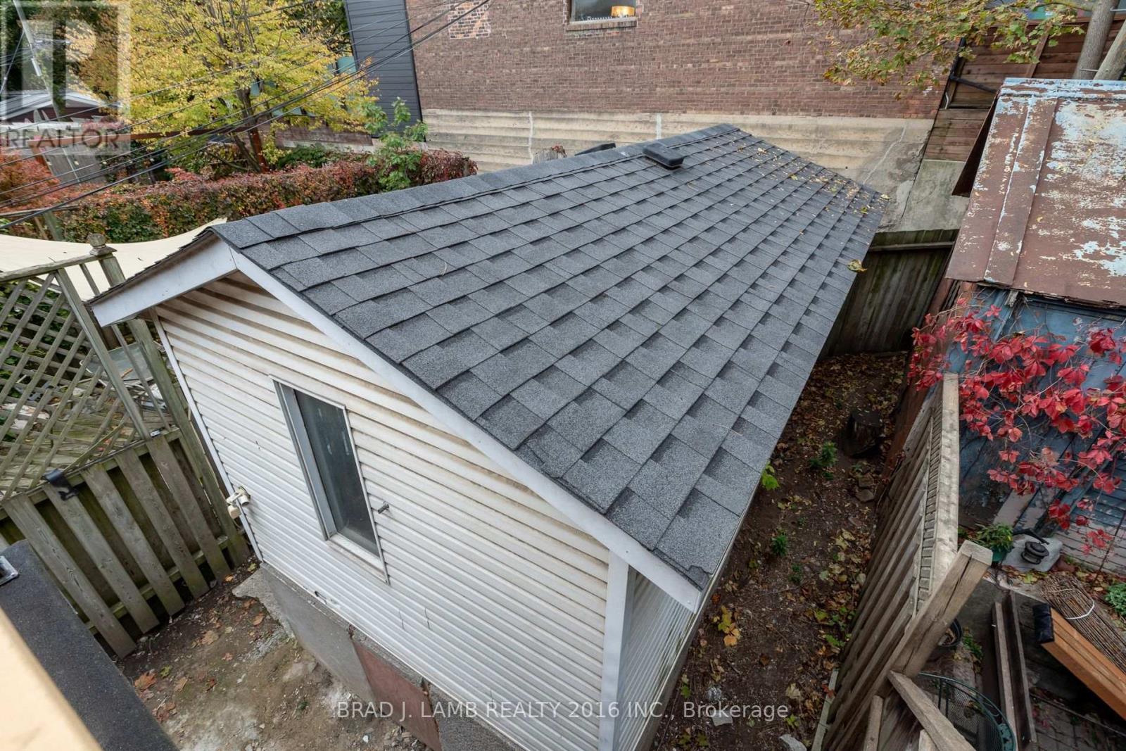 Upper Floor - 84 Sparkhall Avenue, Toronto, Ontario  M4K 1G6 - Photo 15 - E12474532