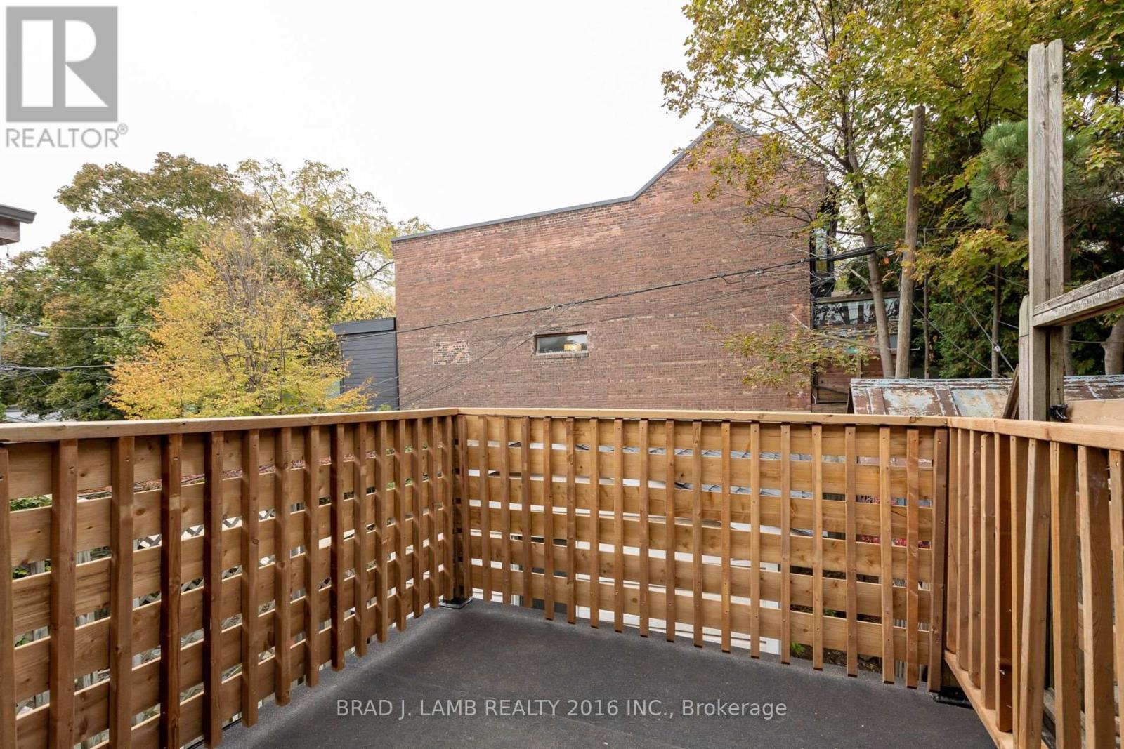 Upper Floor - 84 Sparkhall Avenue, Toronto, Ontario  M4K 1G6 - Photo 9 - E12474532